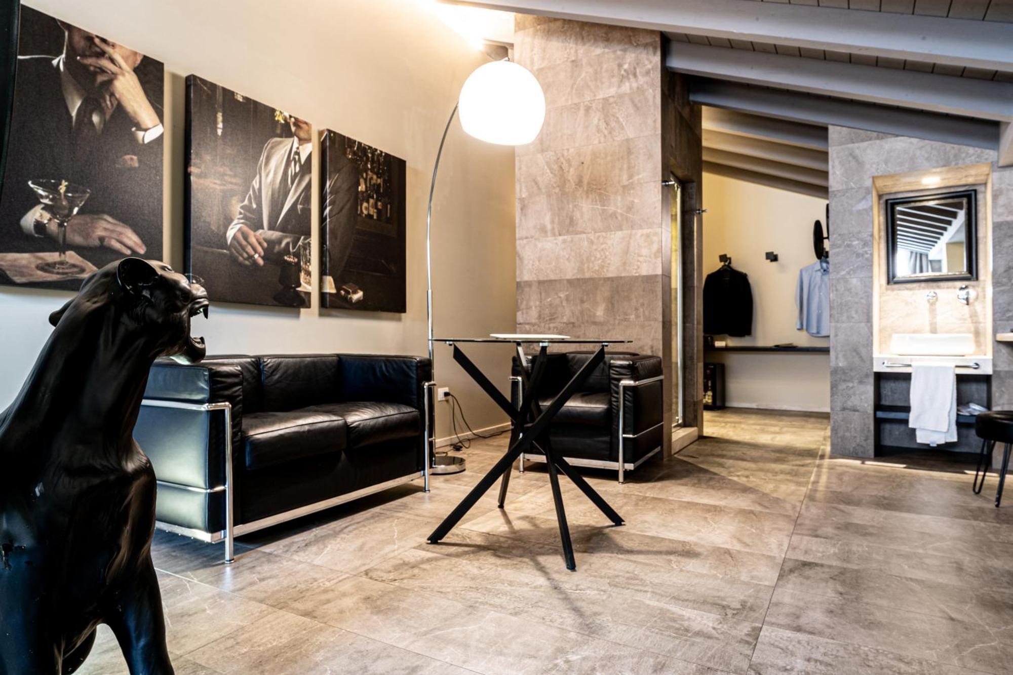 Neko Boutique Hotel كالياري الغرفة الصورة